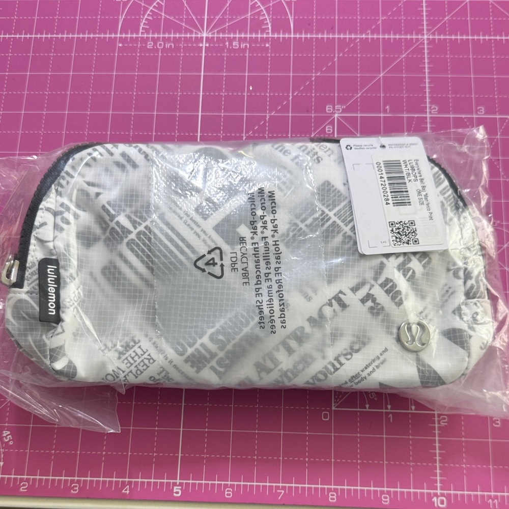 Lululemon White and Black Pouch